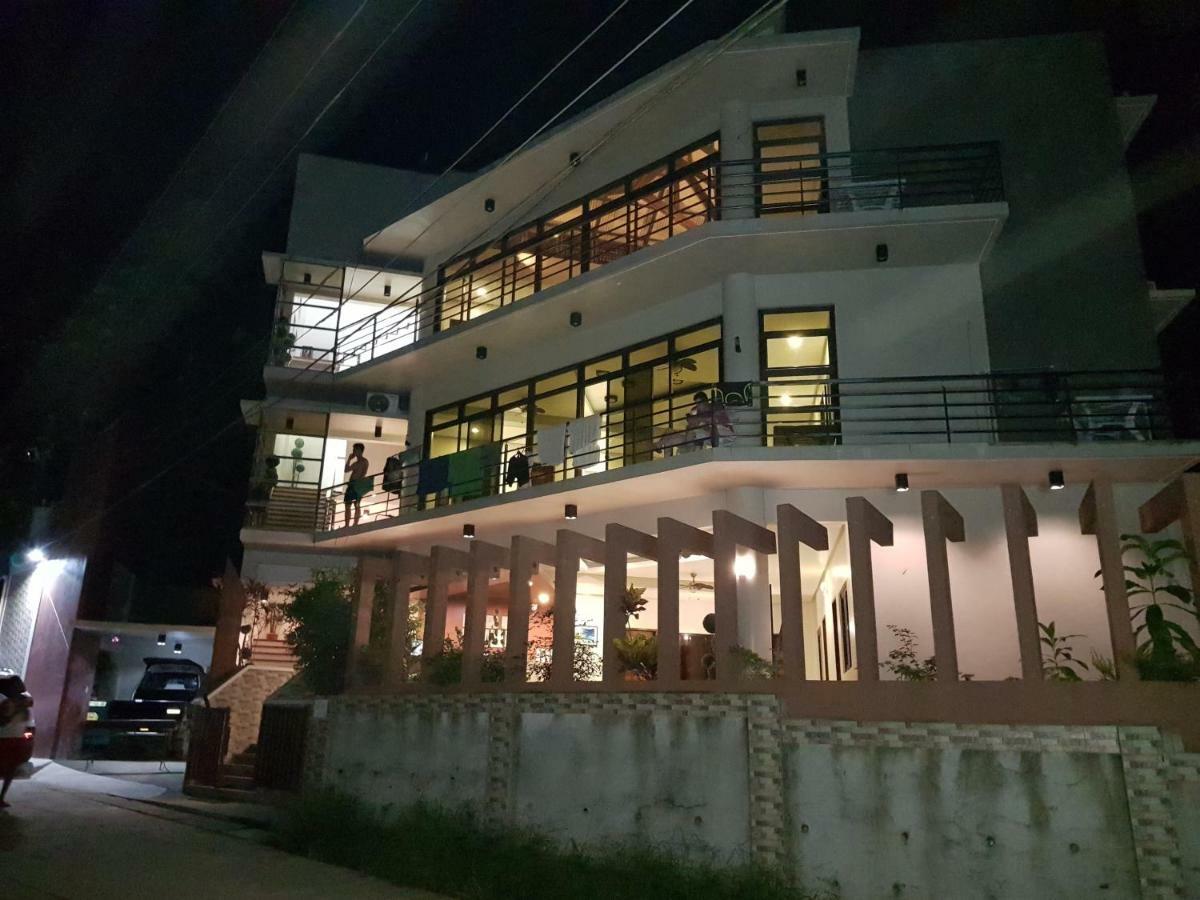 Inngo Tourist Inn El Nido Exterior foto